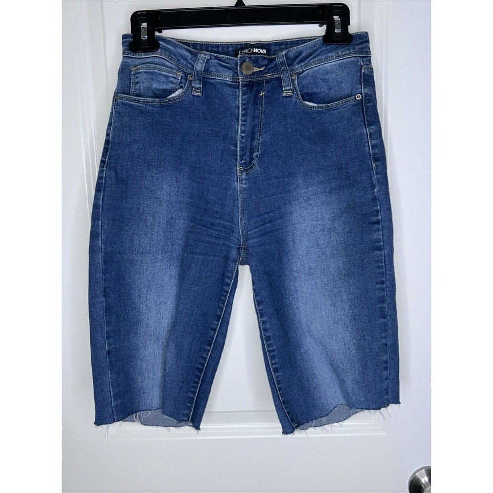 Fashion Nova Cut Off Denim Shorts‎ Stretch Distressed Women's Junior Size 9